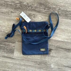NWT LL Bean Mountain Classic Crossbody Bag